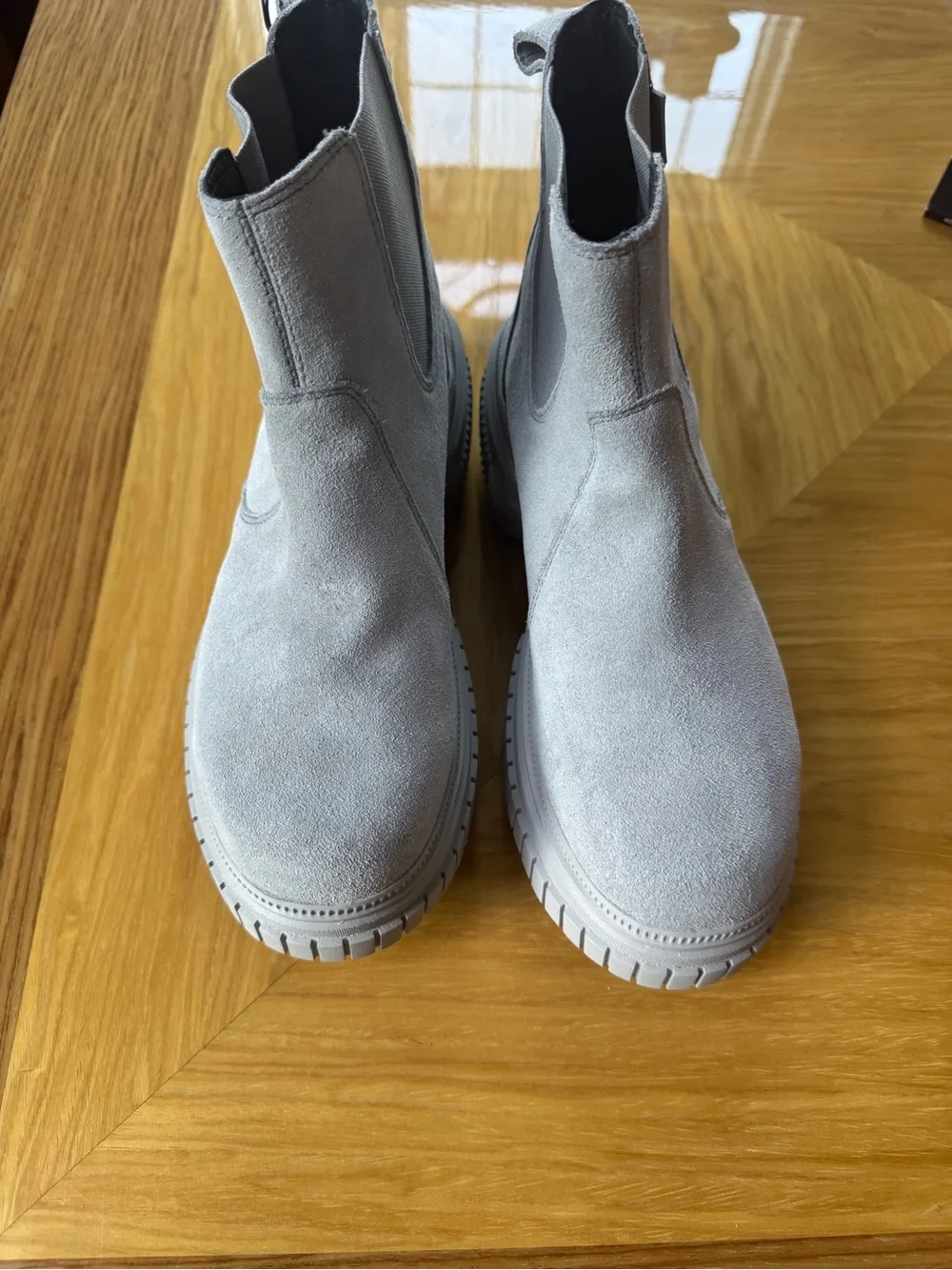 Sorel Waterproof Suede Chelsea Ankle Boots Gray Women’s Size 8.5 NWT